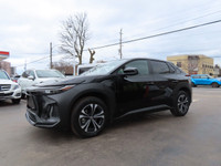 15,000KMS O N L Y - 100% CANADIAN VEHICLE Visit Our Website @ EliteLuxuryMotors.ca Please note that... (image 6)
