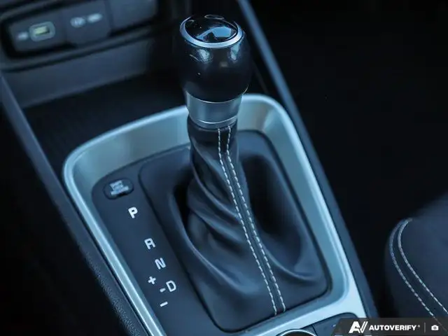 2022 Hyundai Venue Preferred | No Accidents | Apple CarPlay in Cars & Trucks in Calgary - Image 28