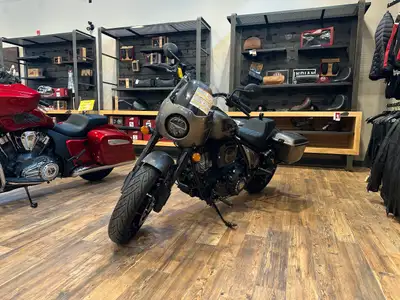 2025 Indian Sport Chief RT - 2YR WARRANTY! PAYMENTS LOW AS $155 BIWKLY! Introducing the 2025 Indian...