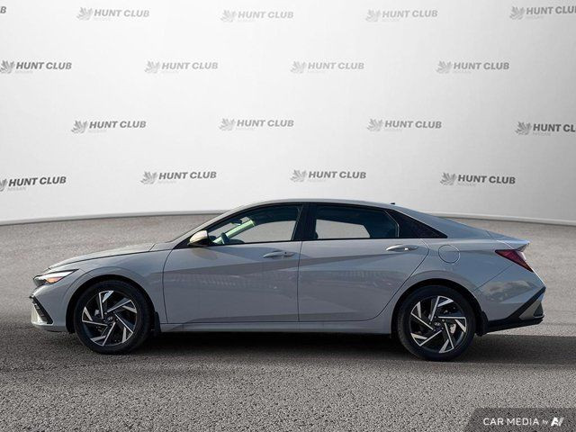 2024 Hyundai Elantra PREFERRED W/TECH PKG in Cars & Trucks in Ottawa - Image 3