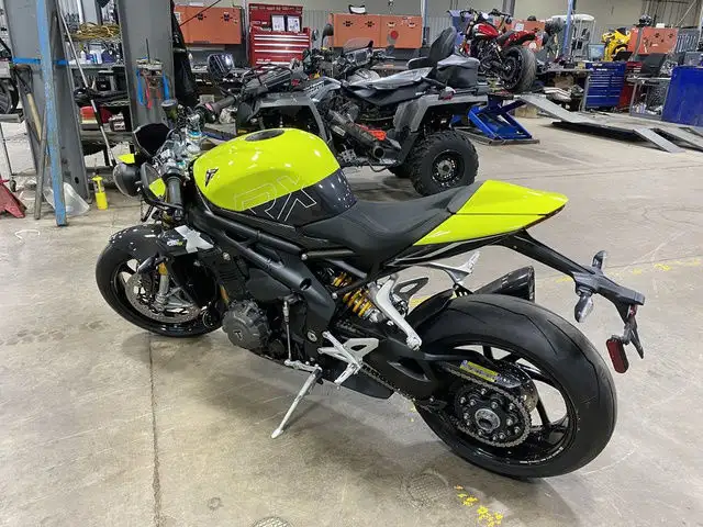 2026 Triumph Speed Triple 1200 RX in Street, Cruisers & Choppers in Moncton - Image 5