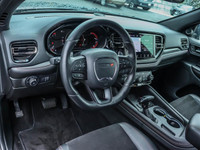 **COMING SOON**2022 Dodge Durango R/T AWD – 5.7L HEMI V8 – Only 15,305 km – 7-Passenger Muscle SUVNo... (image 7)