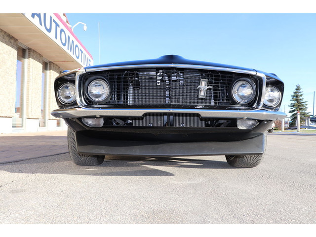  1969 Ford Mustang FASTBACK STUNNING RESTO-MOD, NO EXPENSE SPARE in Classic Cars in Winnipeg - Image 3