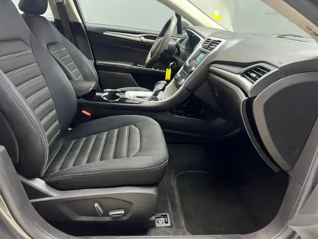 2015 Ford Fusion dans Autos et camions dans Ville d’Edmonton - Image 16