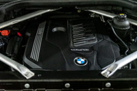 Francais: * Ensemble Premium Essentiel * Ensemble M Sport * Accès Confort * Sièges chauffants avant... (image 9)