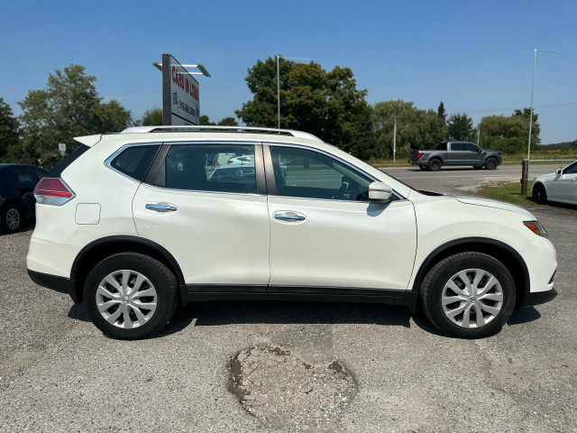 2015 Nissan Rogue AWD S in Cars & Trucks in London - Image 2