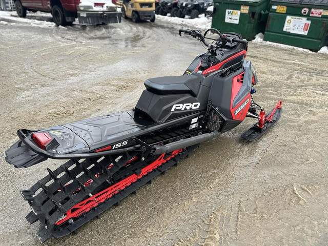 2024 Polaris 850 PRO RMK SLASH 155 - INDY(R) Red / Stealth Gray in Snowmobiles in Nelson - Image 4