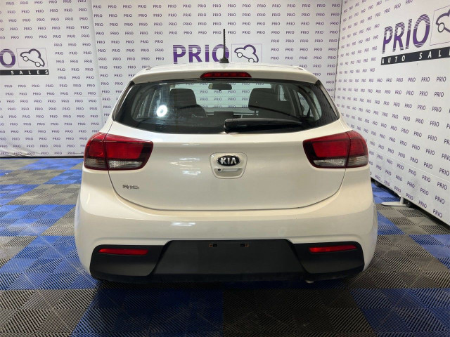2020 Kia Rio 5-door in Cars & Trucks in Ottawa - Image 4