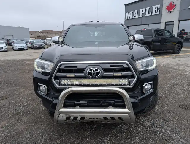 2016 Toyota Tacoma LIMITED in Cars & Trucks in London - Image 4