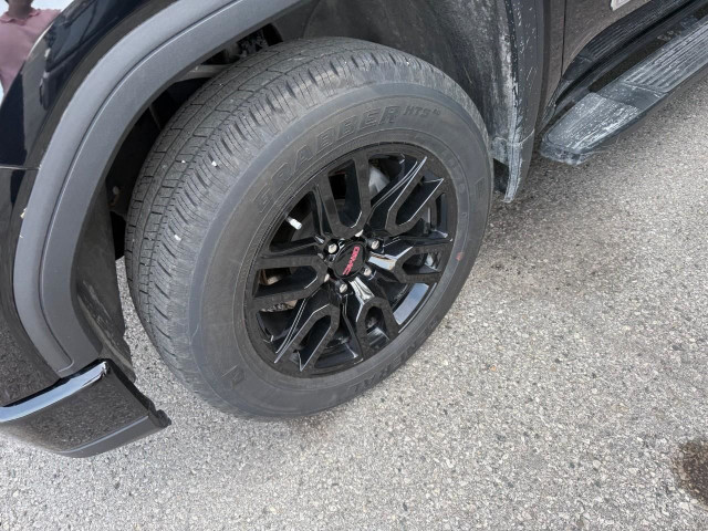 2023 GMC Sierra 1500 Elevation ELEVATION | HEATED SEATS | CRE... in Cars & Trucks in London - Image 2