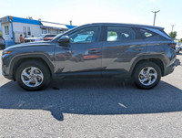 LOW KMS! AWD, APPLE CARPLAY/ANDROID AUTO, HANDSFREE BLUETOOTH, FORWARD COLLISION WARNING, LANE KEEP... (image 3)