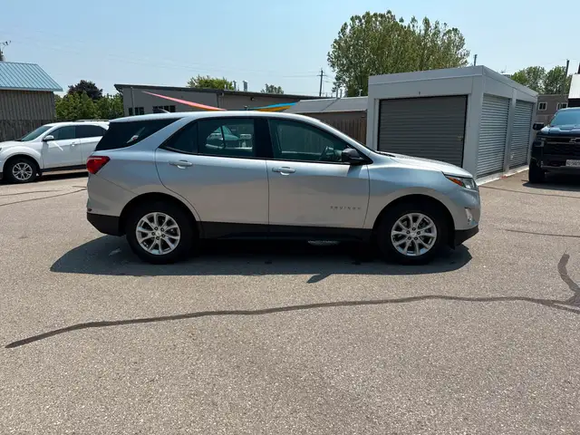 2019 Chevrolet Equinox LS HEATED SEATS | 1.5L 4 CYLINDER | AL... in Cars & Trucks in London - Image 5
