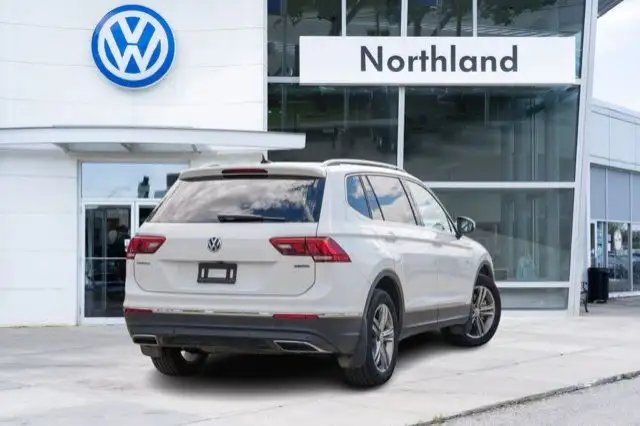 2021 Volkswagen Tiguan Highline in Cars & Trucks in Calgary - Image 4