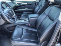 2017 Nissan Pathfinder SL | AWD | Black | 170,876 KM | 3.5L V6 | Leather, heated front & rear seats,... (image 8)