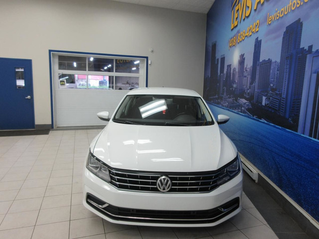 VOLKSWAGEN PASSAT 2017 TRENDLINE+ AUTOMATIQUE SIEGES CHAUFFANT C in Cars & Trucks in Lévis - Image 4