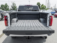 Duramax Diesel | 6-Way MultiPro Tailgate | Sunroof | HD Surround Vision | Head-Up Display | Snow Plo... (image 6)