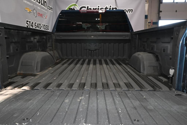 2022 Chevrolet Silverado 1500 LT NOUVEL INTERIEUR 4X4 CREW SIEGE in Cars & Trucks in City of Montréal - Image 4
