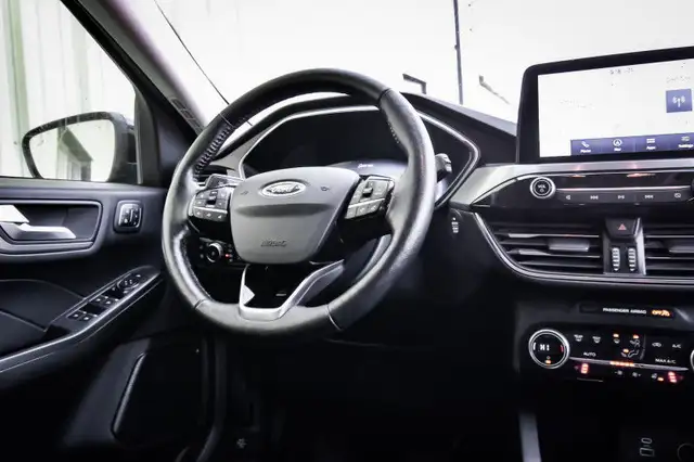 2021 Ford Escape Titanium Hybrid AWD • NAVIGATION • PREM. AUDIO in Cars & Trucks in Kingston - Image 16