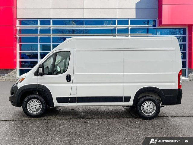 2024 Ram ProMaster Cargo Van Tradesman | Apple Carplay in Cars & Trucks in Guelph - Image 2