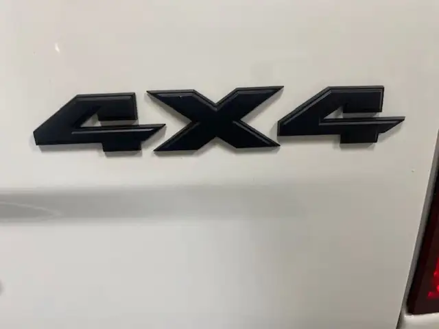 2020 Ram 1500 Classic Classic/ 4x4/ Crew/ Low K/ Lift/ Rubber/ A in Cars & Trucks in Winnipeg - Image 9