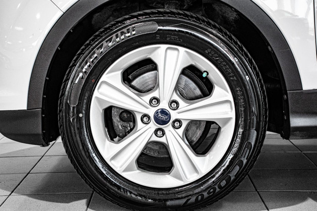 2014 Ford Escape SE SIÈGES CHAUFFANTS CAMERA DE RECUL AUCUN DOSS dans Autos et camions  à Ville de Montréal - Image 3