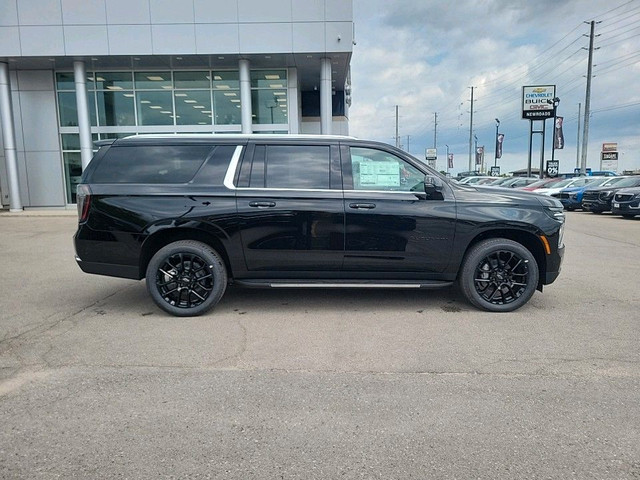 2025 Chevrolet Suburban LT in Cars & Trucks in Markham / York Region - Image 4