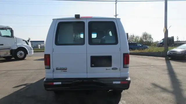 2011 Ford E-350 CARGO VAN in Cars & Trucks in Edmonton - Image 8