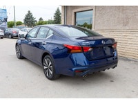 CLEAN CARFAX! - Heated Seats - Sunroof - Apple CarPlay & Android Auto - Heated Steering Wheel - Back... (image 5)