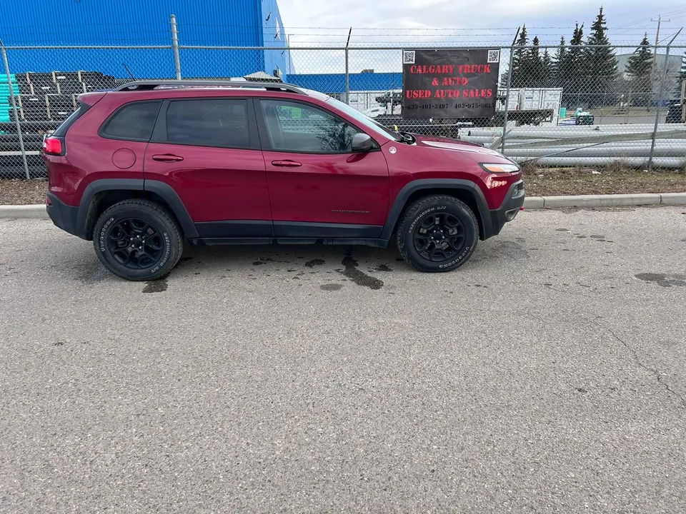2015 Jeep Cherokee Trailhawk Fully Loaded!! $15000 REDUCED!!