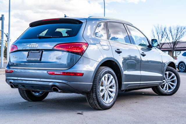 2017 Audi Q5 quattro 4dr 2.0T Progressiv | LEATHER | NAV | SUNRO in Cars & Trucks in Edmonton - Image 2