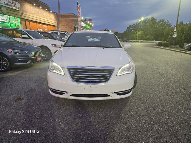2013 Chrysler 200 4dr Sdn Touring*EXTRA CLEAN*LOW KM* in Cars & Trucks in City of Toronto - Image 2