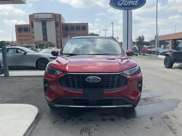 2025 Ford Escape PHEV in Cars & Trucks in Winnipeg - Image 3