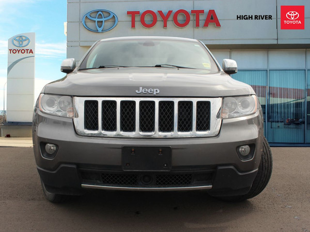 2011 Jeep Grand Cherokee 4WD 4dr Overland for sale in Cars & Trucks in Calgary - Image 3
