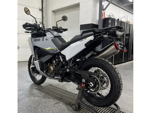 2025 Husqvarna NORDEN 901 in Dirt Bikes & Motocross in Granby - Image 4