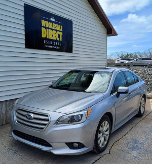 2015 Subaru Legacy AWD Auto Sedan with Blind-Spot Monitor, Camera, Roof, Power Driver's Seat, Paddle Shifters, More!