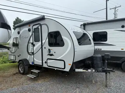 . 2020 Forest River R-Pod 178RT FOR SALE 2020 R-Pod 178 Travel Trailer Ultra-Lightweight • Modern De...