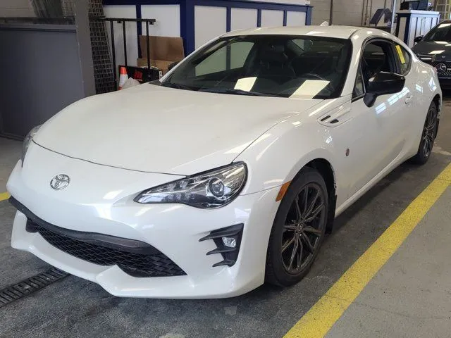 2017 Toyota 86 Special Edition 6-spd - Heated Seats, Alloys