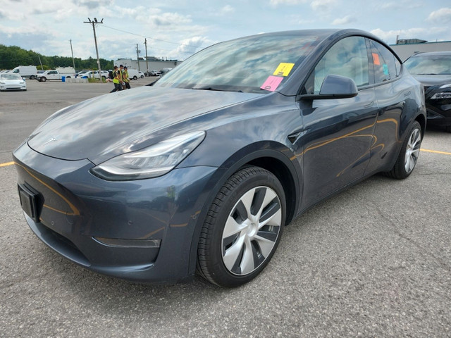 2021 Tesla Model Y Long Range AWD *AUTOPILOT/NAVI/BACKUP CAM/LEA in Cars & Trucks in City of Toronto