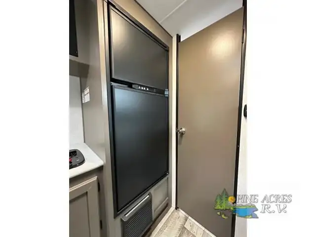 2023 KZ Sportsmen Classic 180BH in Travel Trailers & Campers in Truro - Image 10