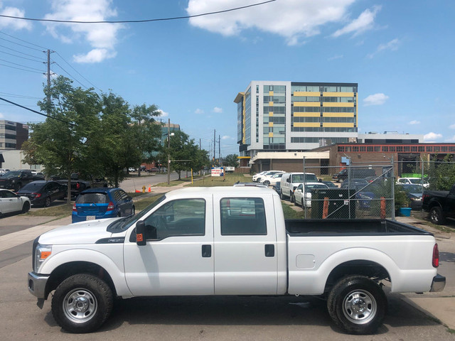  2016 Ford F-350 Crew Cab Short Box 4WD in Cars & Trucks in City of Toronto - Image 4