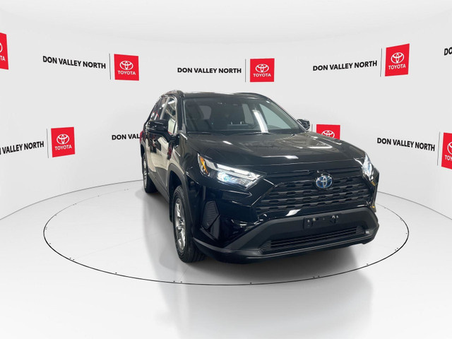 2022 Toyota RAV4 Hybrid XLE CERTIFIED | SAFTEY CONNECT | CARPLAY in Cars & Trucks in City of Toronto - Image 2