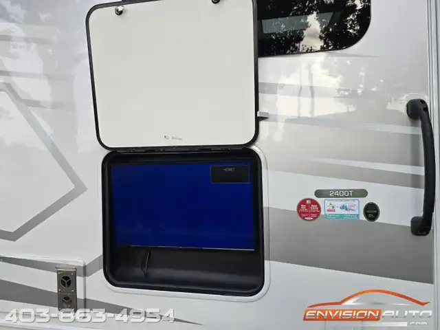 2021 FOREST RIVER SUNSEEKER MBS 2400T C-Class Motorhome RV in Cars & Trucks in Calgary - Image 11