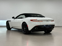 L'Aston Martin DB11 V8 Volante 2020 présente un équilibre élégant entre performance et luxe dans un... (image 5)