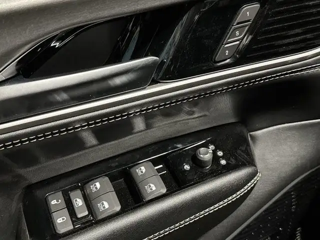 2025 Jeep Wagoneer Series III | Remote Start dans Autos et camions dans Ville d’Edmonton - Image 15