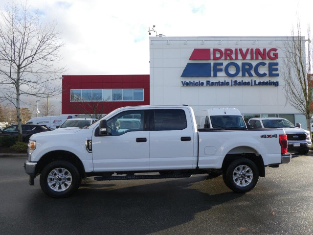  2022 Ford Super Duty F-350 SRW XLT dans Autos et camions  à Delta/Surrey/Langley - Image 3