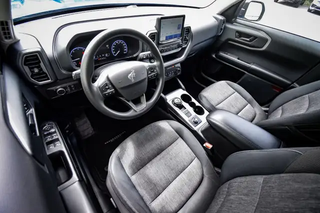 2022 Ford Bronco Sport Big Bend • LOW MILEAGE • HEATED SEATS • C dans Autos et camions dans Cornwall - Image 13