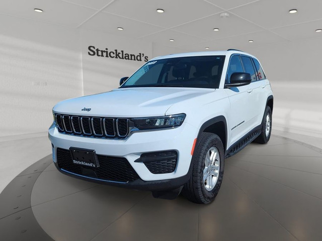 2023 JEEP GRAND CHEROKEE 4X4 LAREDO 4X4 in Cars & Trucks in Stratford