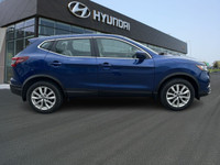 The 2020 Nissan Qashqai S FWD offers a blend of practicality, efficiency, and modern features, makin... (image 3)