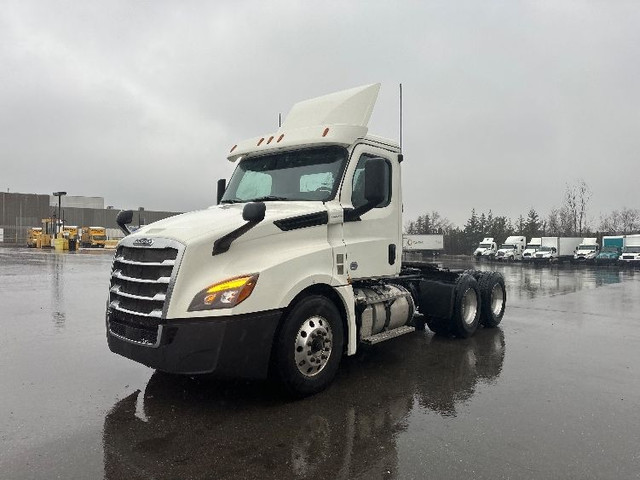 2019 Freightliner T12664ST in Heavy Trucks in City of Montréal - Image 3