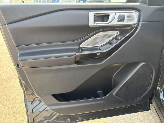 2022 Ford Explorer ST in Cars & Trucks in Edmonton - Image 4